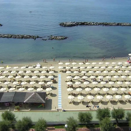 Sea-view In Near Vittoria Beach Apartment