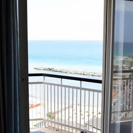 Sea-view In Near Vittoria Beach * Arma di Taggia